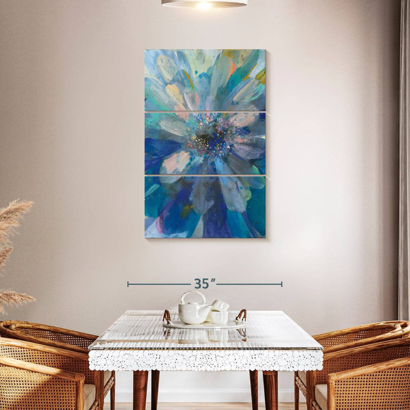 Avery Intensity I, 23" H x 14" W