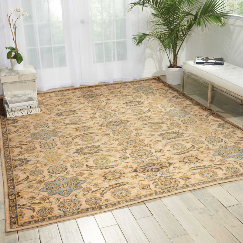 Tapis traditionnel beige Mathilde, Rectangle 9 pi 9 po x 13 pi