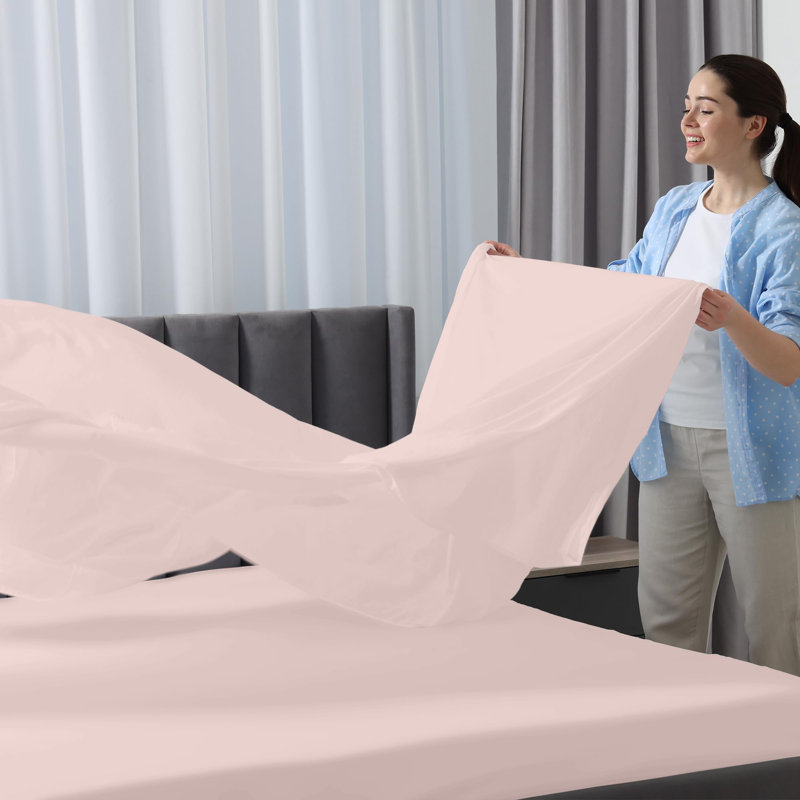 Royale Linens | Ultra Soft Brushed Microfiber Flat Sheets Only | Wrinkle Free & Stain Resistant | Hotel Quality Top Sheet for Bed