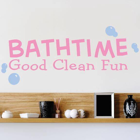 Décalcomanie murale amusante bathtime good clean, H 8 po x l 30 po x P 0,16 po, Rose / Bleu