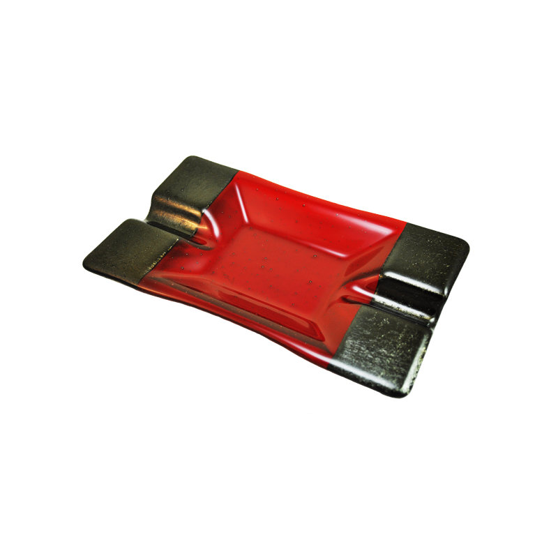 2 plateaux à cigares, Rouge avec bordure dorée