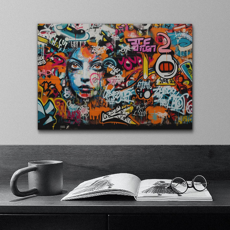 Dessin de visage d'anime sur toile, Toile tendue, H 32 po x l 48 po x P 1,5 po