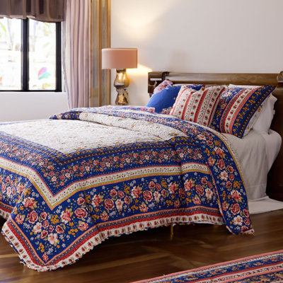 Loir Blue/Red Microfiber Quilt Set