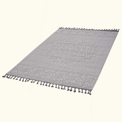 Medallion Indoor/Outdoor Area Rug, Stain-Resistant And Non-Shedding For Versatile Use