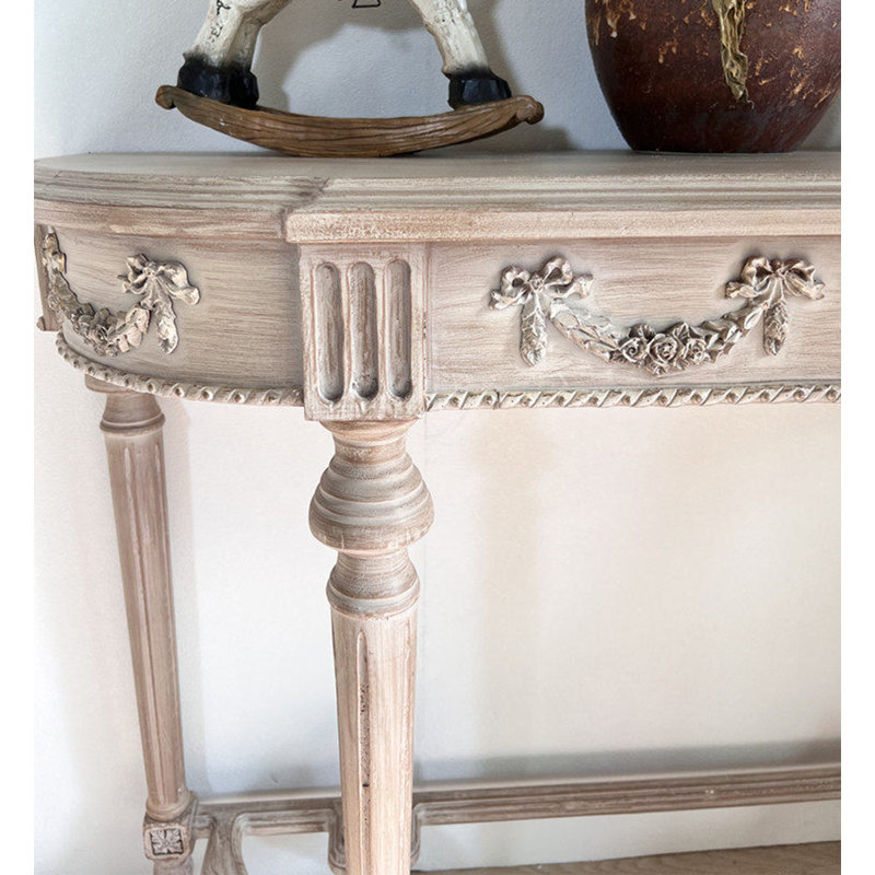 Console en bois massif patiné French Country, 30.7" H x 41.9" W x 14.2" D