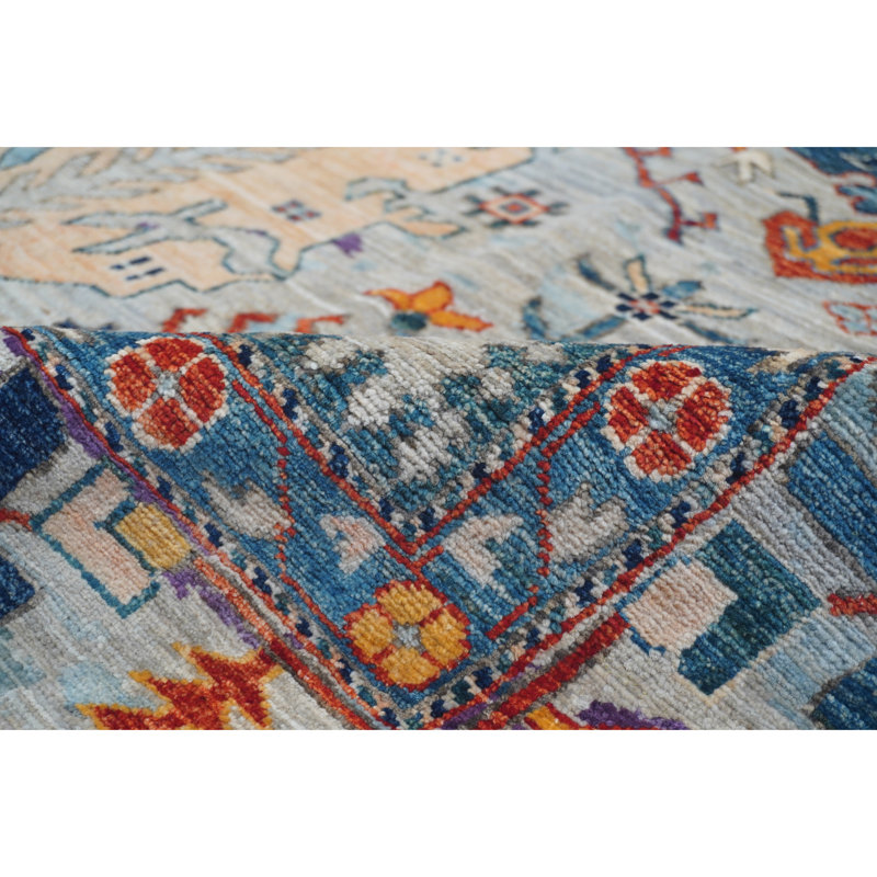 High-Quality Hand-Knotted Light Grey Area Rug