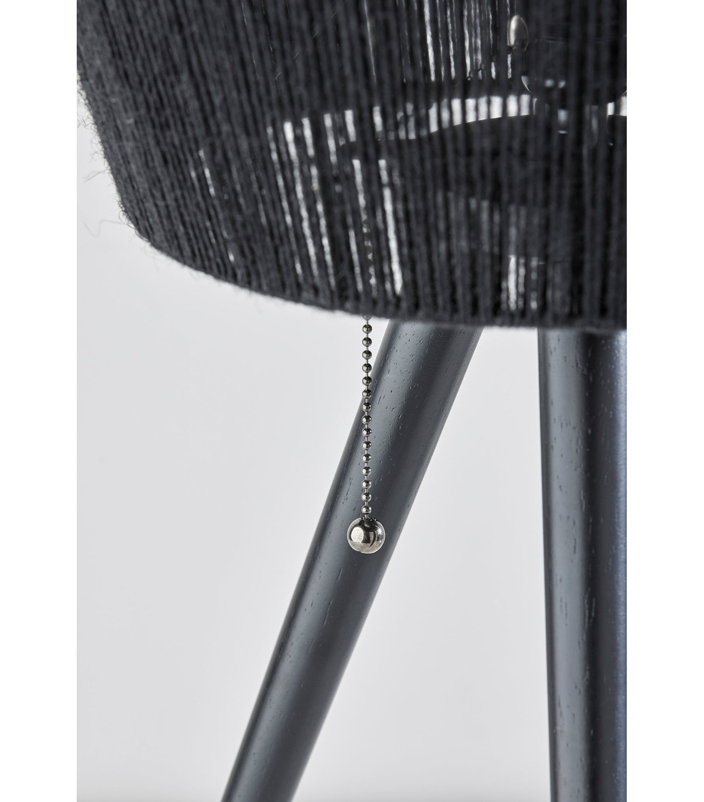 Isona Metal Tripod Lamp, Black