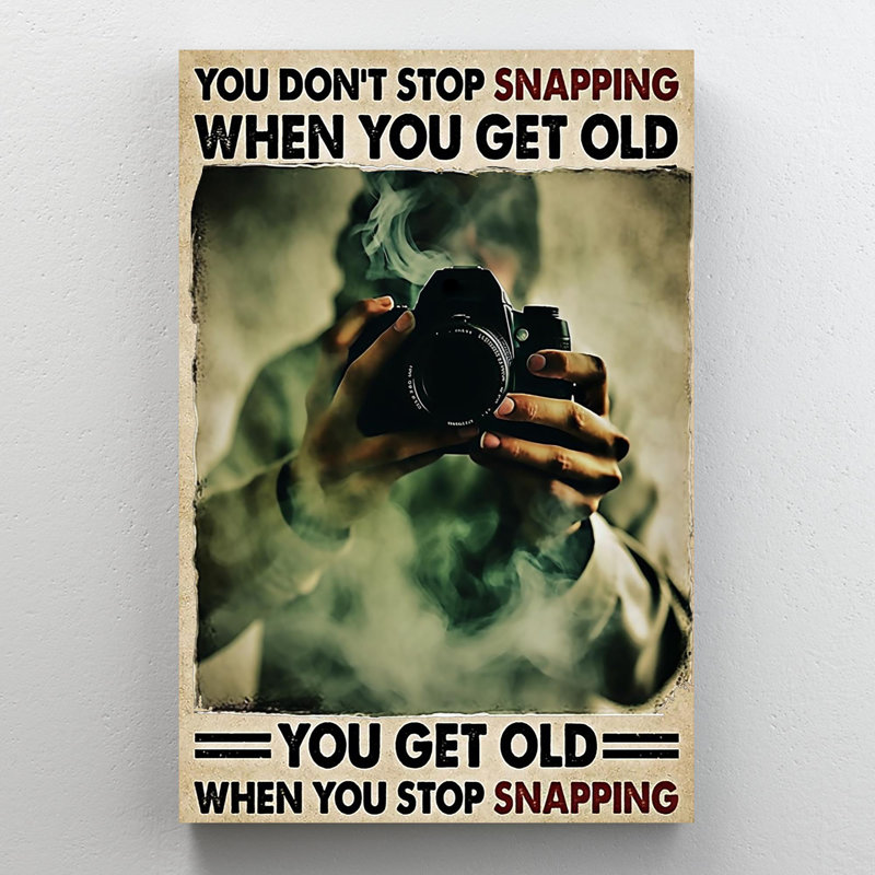 «Dzhenka You Get Old When You Stop Snaping on Canvas», impression, H 36 po x l 24 po x P 1,25 po