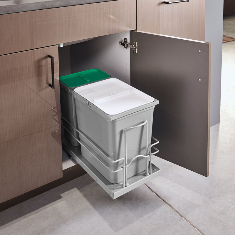 Poubelle coulissante sous-comptoir avec fermeture en douceur Rev-A-Shelf