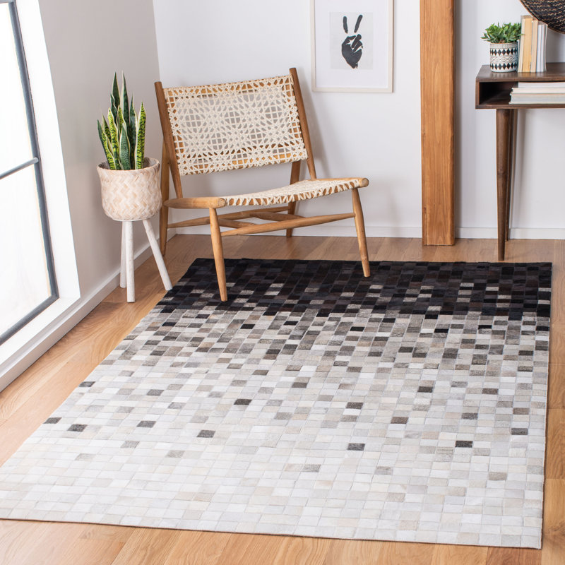 Tapis ivoire / noir en tissu feutré à la main Carlino, Rectangle 5 pi x 8 pi