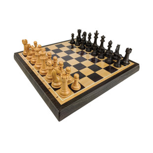 Jeu d'échecs beige / noir