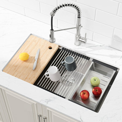 Évier de cuisine encastré en acier inoxydable de 30 po x 19 po, bol simple avec planche à découper, passoire et rainure de drainage stable, évier 304 de 30 po x 19 po, finition brossée brillante, conception d'espace