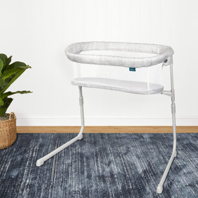 Portable BassiNest Bassinet with Mattress