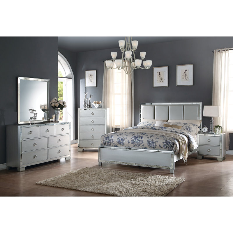 Lit tapissier standard Thetford, Grand