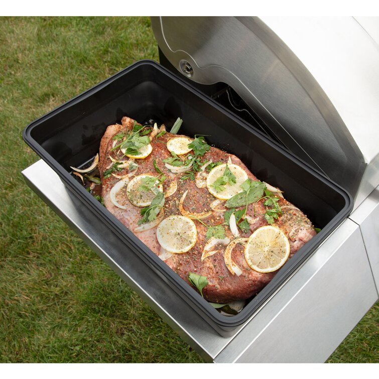 The #CuisinartBBQ XL Collapsible Marinade Container will give you