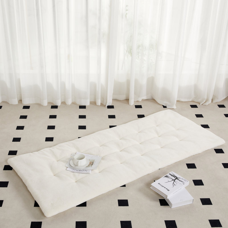 Housse de canapé réversible en fausse fourrure et en velours Latitude Run®, H 2,5 po x l 68 po x P 30 po, Blanc