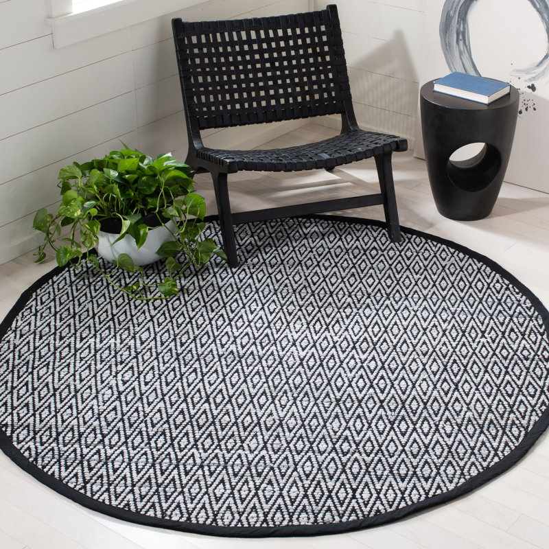 Montauk Hand Woven Performance Geometric Rug, Round 6'