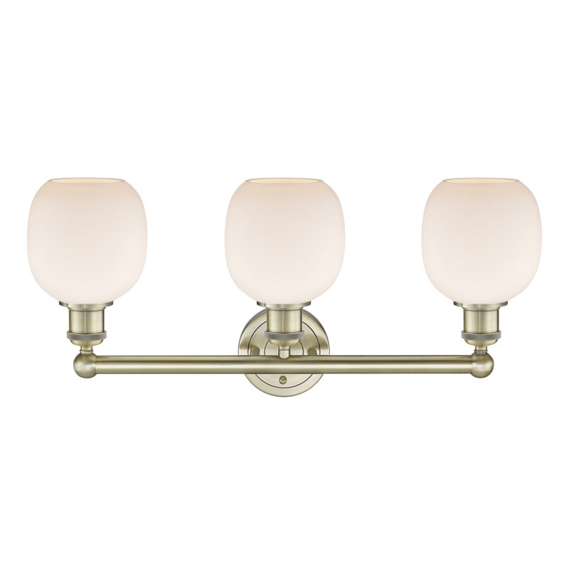 Éclairage pour meuble-lavabo de salle de bain 24 po 3 lumières Carlucci, Blanc mat, Laiton antique