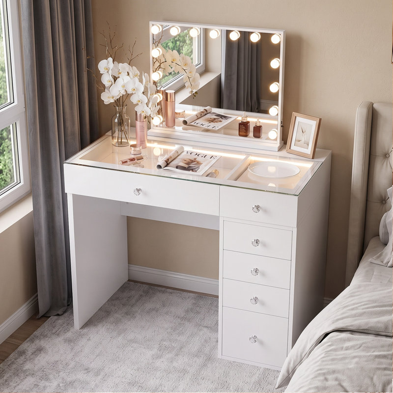Cyrita Dressing Table