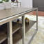 Ensemble de 3 tables basses et 2 tables d'appoint en bois