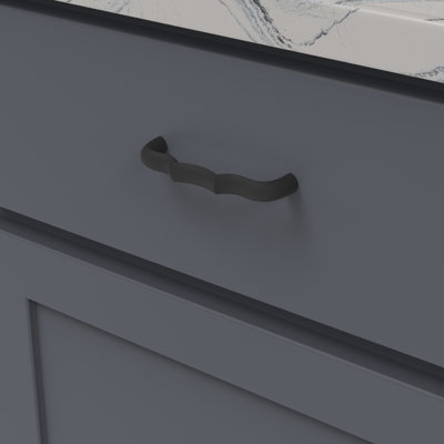 Trellis Bar Pull