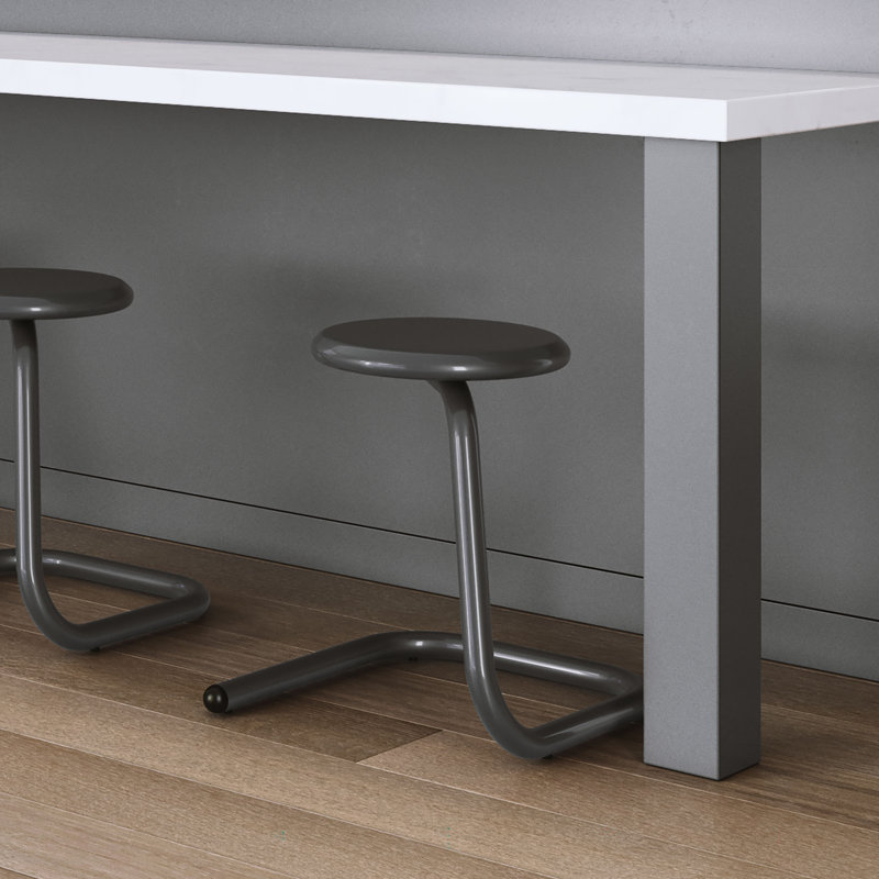 Tabouret en métal 18 po Paperclip70, Noir lustré