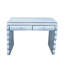 Table d'appoint en miroir argentée brillante avec deux tiroirs et une conception à bords uniques, convenant à un vestibule ou à un espace de vie principal, compartiments de rangement faciles à assembler, espaces fonctionnels à plusieurs niveaux, cadre