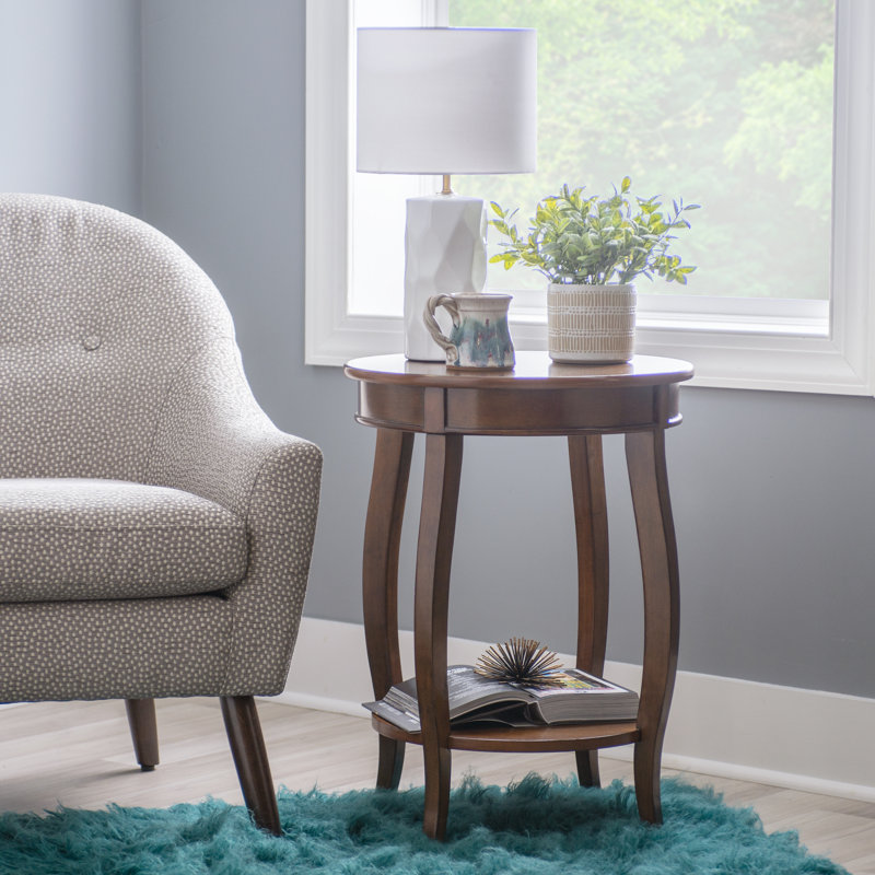 Everill End Table, Hazelnut