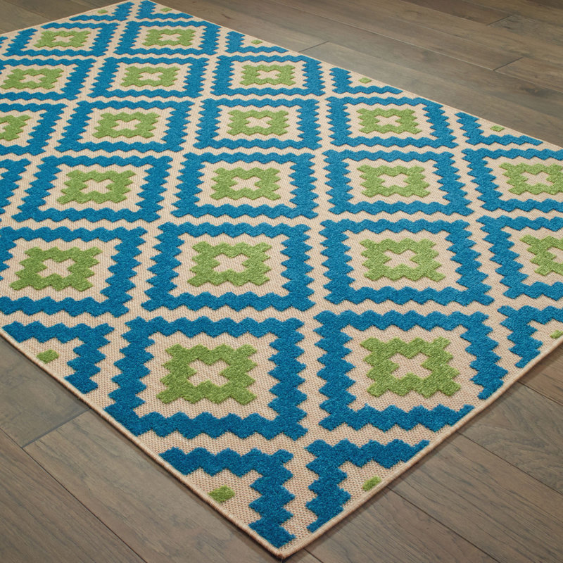Evyanna Geometric Indoor / Outdoor Rug, Rectangle 5'3" x 7'6"