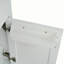 Meuble-lavabo de salle de bain avec lavabo en céramique et beaucoup de rangement-1073641630
