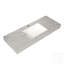 Plan de travail en pierre frittée veinée avec lavabo en céramique encastrée, alliant haute durabilité et esthétique moderne pour les meubles-lavabos de salle de bain contemporains.