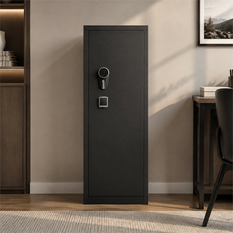 Armoire à fusils numérique de grande taille (140 cm H) pour 8 à 10 armes, serrure à code par empreinte digitale, 3 compartiments pour pistolets et supports réglables pour un accès rapide au rangement des fusils et pistolets.
