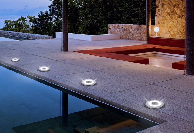 Top Solar-Powered Pathway Lights