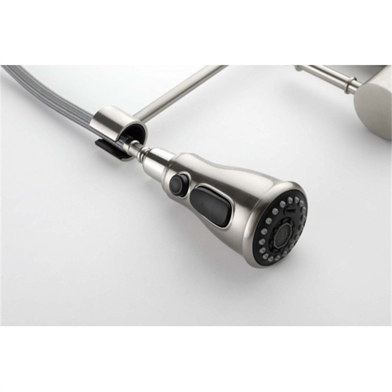 Robinet de cuisine rétractable à poignée simple avec accessoires