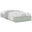Bed-106968192-106968193