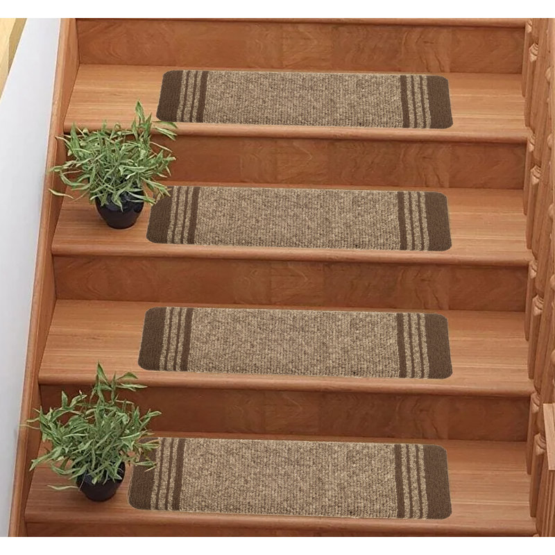 Tapis d'escalier de taille personnalisée Kasundra, Rectangle 8 po x 26 po, Beige