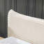 Structure de lit rembourrée avec plateforme plissée en chenille et base solide en tissu chenille-303480379