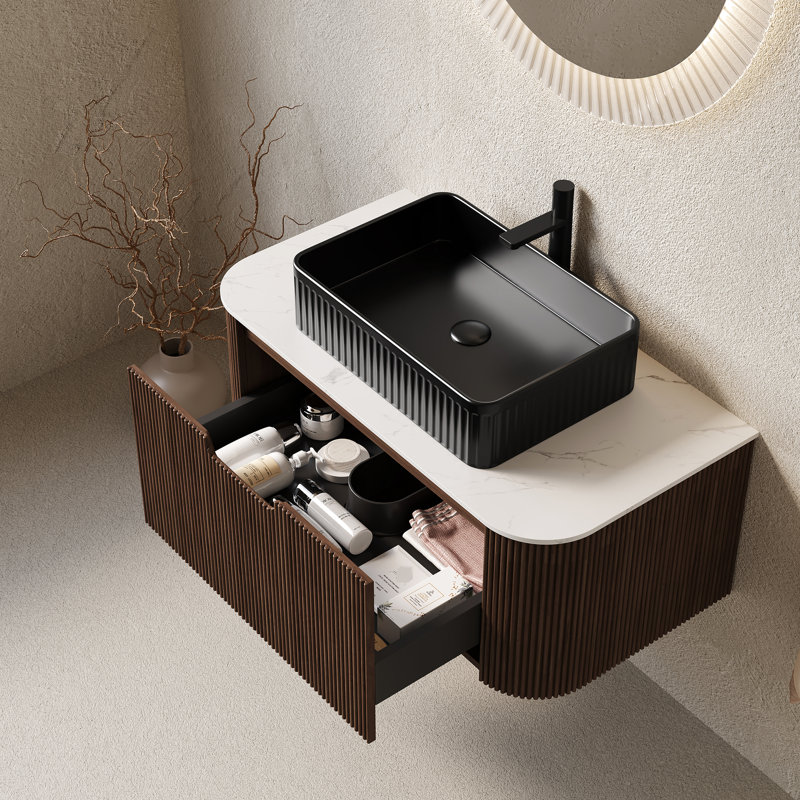 Meuble-lavabo mural de 91 cm (36 po) avec fini rayé 3D en noyer foncé, comptoir en céramique, tiroir à fermeture amortie, lavabo rectangulaire, armoire et préperçage pour robinetterie.