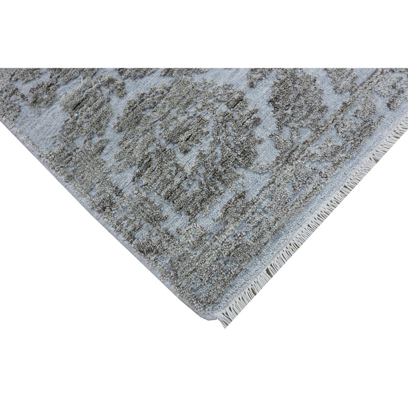 Hand Woven Wool Floral Area Rug, Rectangle 6' x 9'