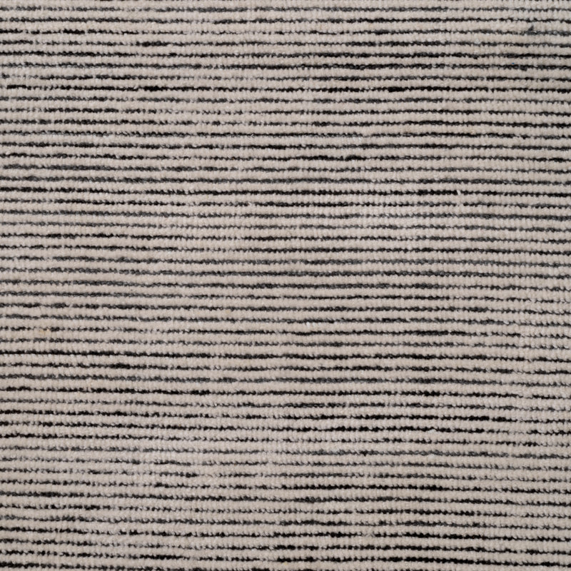 Izeda Area Rug in Black/White