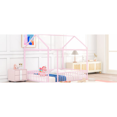 Lit double en métal pleine grandeur, rose avec une belle clôture ornementale - offre une configuration attrayante pour la chambre à coucher