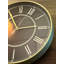 Horloge murale élégante élégante en or, 13,8 pouces de diamètre | Couvercle en verre véritable, 1,8 po d'épaisseur | Cadre 100% plastique durable | Décoration élégante pour le salon, la chambre à coucher et le bureau, design intemporel-105528317-128766139