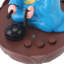 Figurine de moine en mouvement musical-377625361