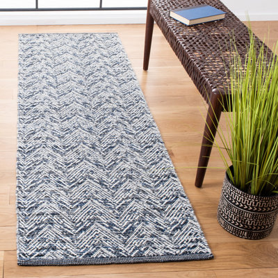 Cobb Kilim Hand Woven Wool Chevron Rug