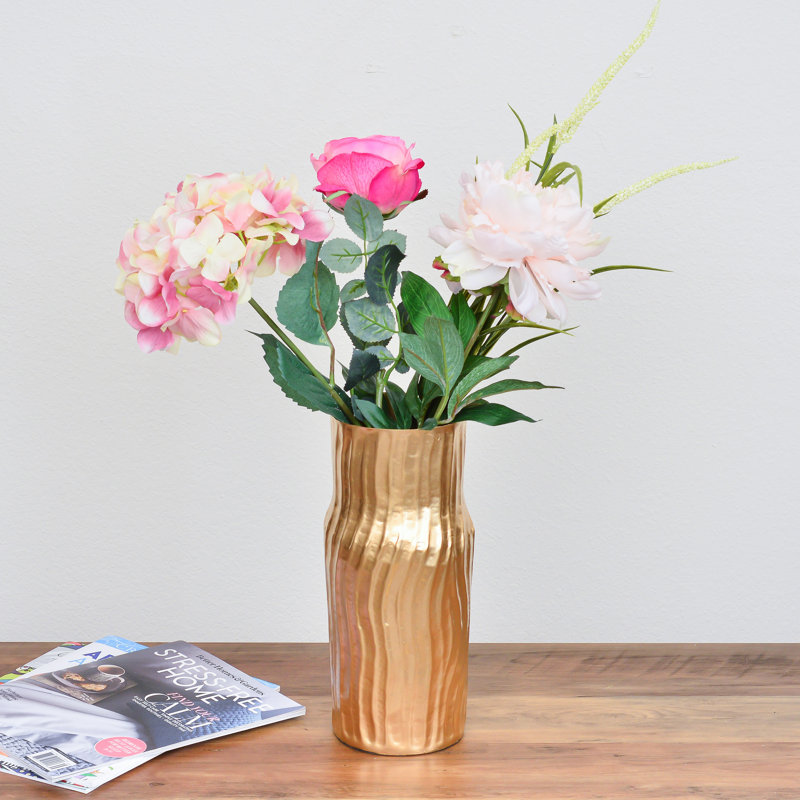 Aidrian Table Vase 1
