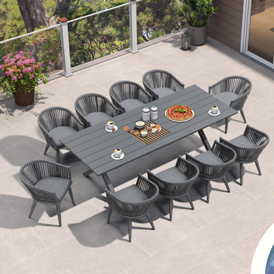 Ensemble repas rectangulaire avec coussins