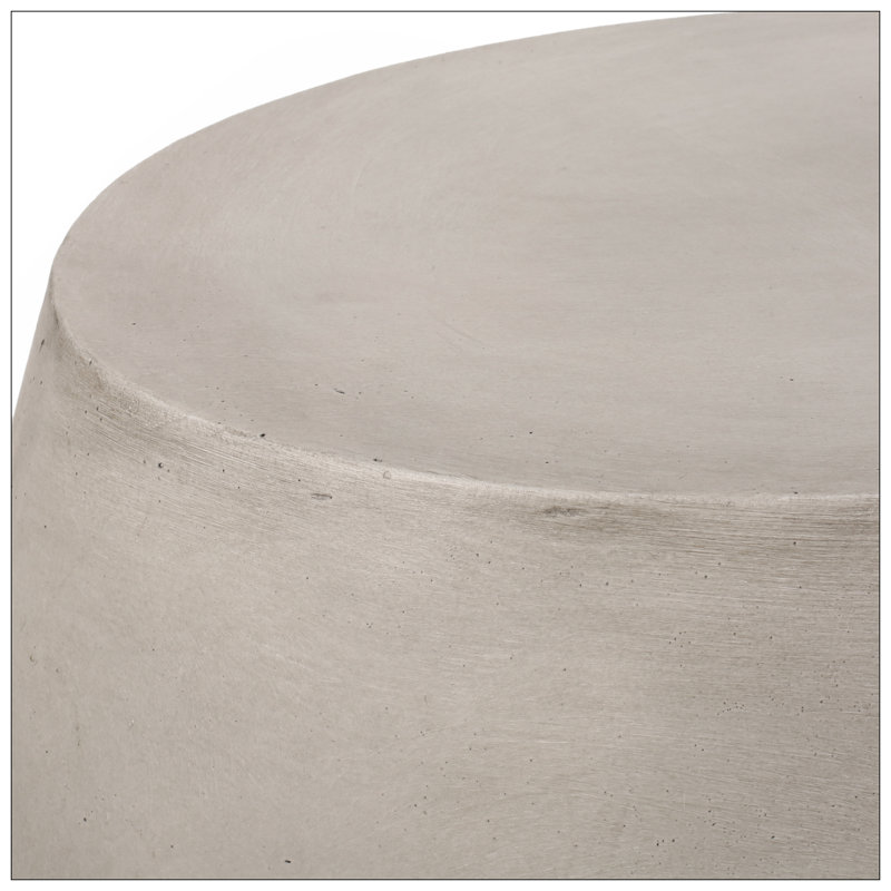 Table d'appoint d'extérieur en béton léger