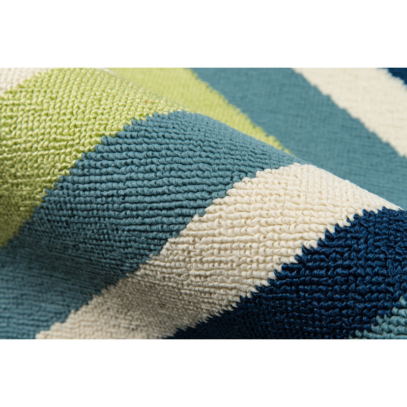 Turnbow Geometric Indoor / Outdoor Rug, Rectangle 6'7" x 9'6"
