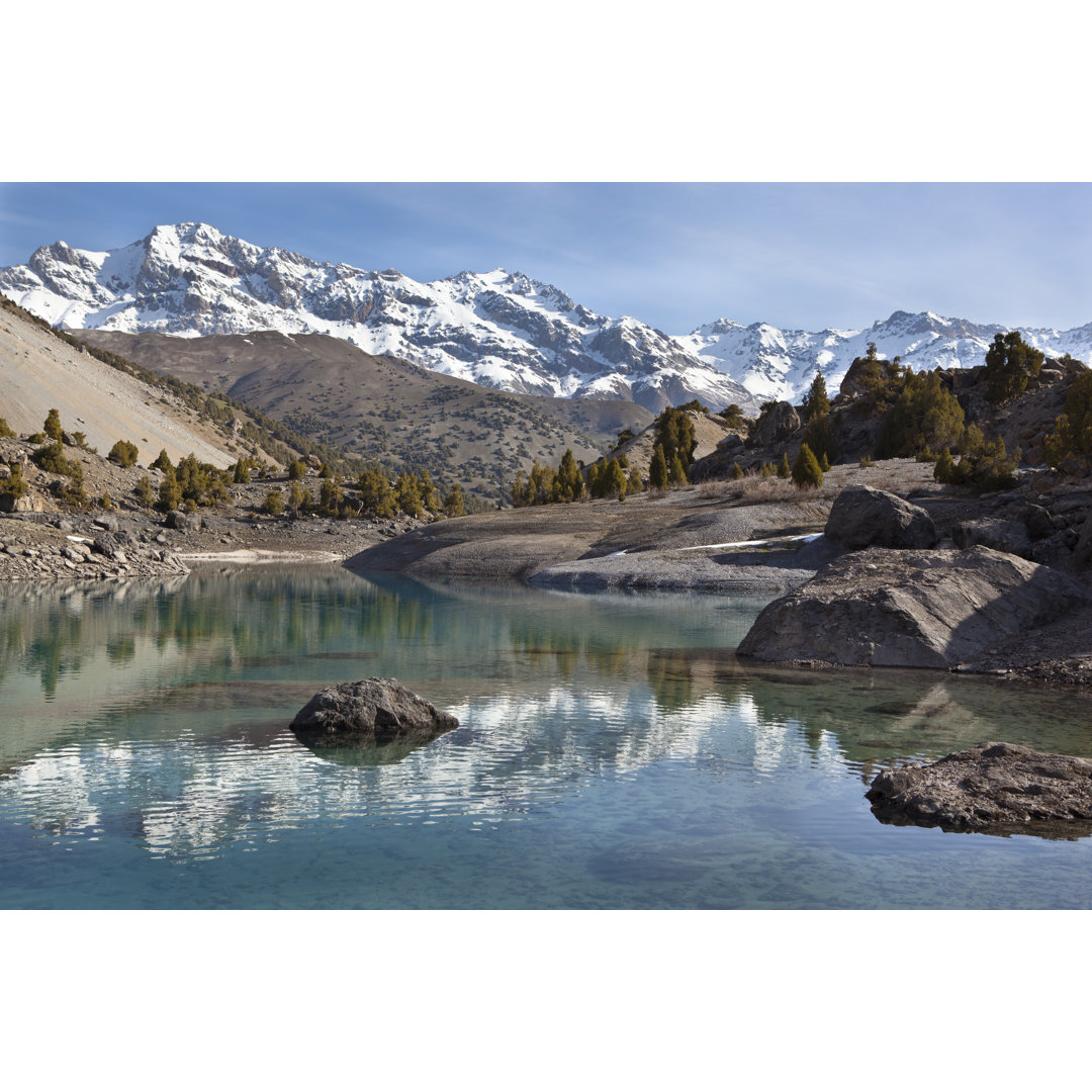 Mountain Lake von Skif - Kunstdrucke auf Leinwand