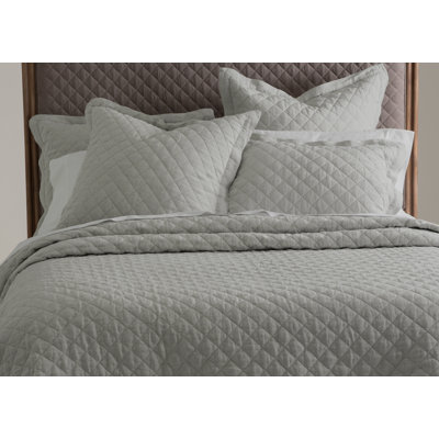 Oslo Linen Quilt Set